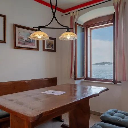 Apartment In Mit Terrasse Und Meerblick *